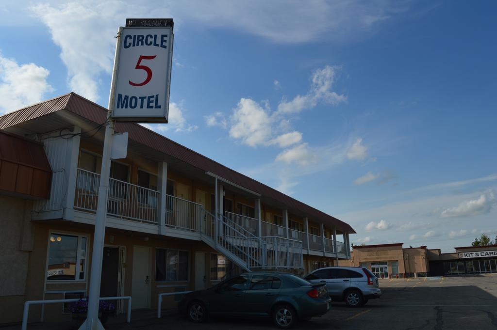 Circle 5 Motel Olds Bagian luar foto